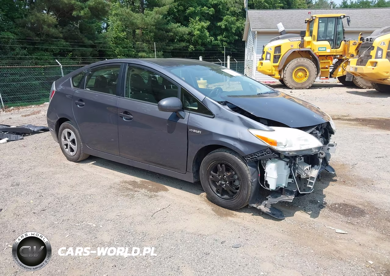 2013 Toyota Prius Two – zdjęcie 1 z 17
