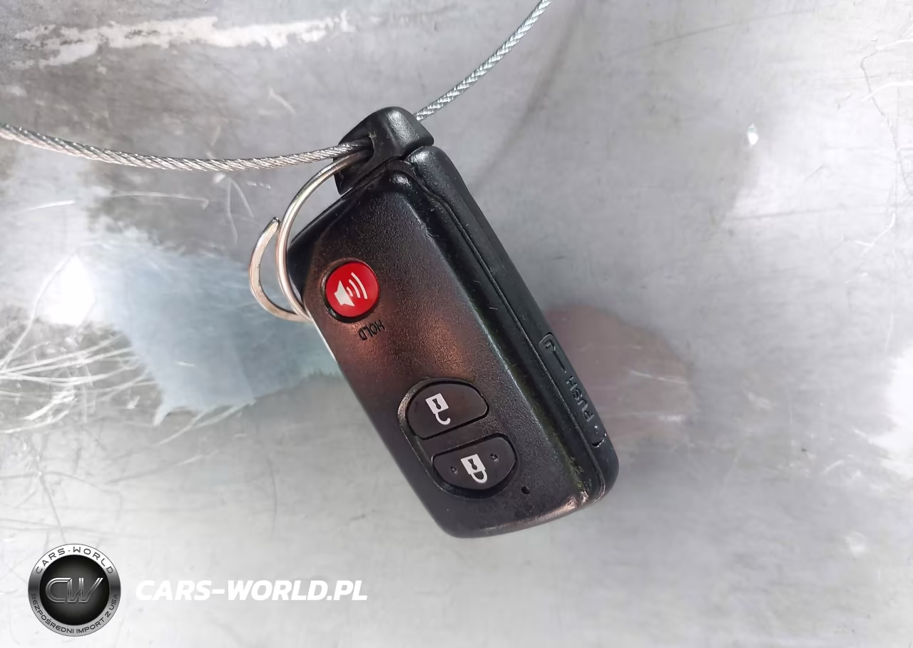 2013 Toyota Prius Two VIN:JTDKN3DU0D1716888 - 11