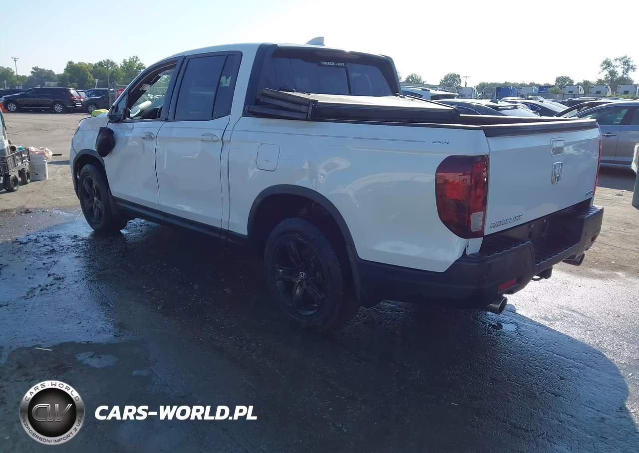2022 Honda Ridgeline Black Edition VIN:5FPYK3F8XNB001507 - 3