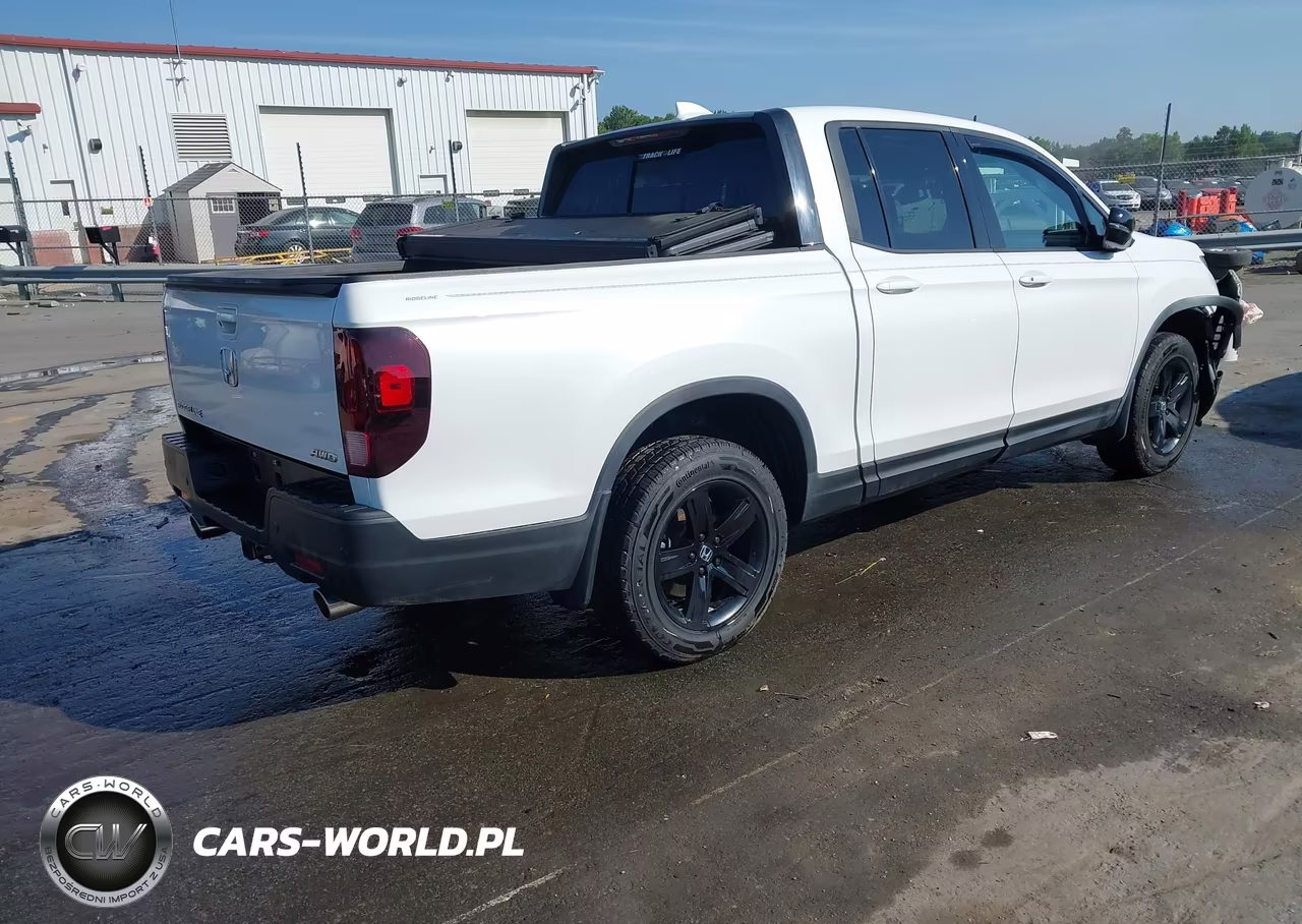 2022 Honda Ridgeline Black Edition VIN:5FPYK3F8XNB001507 - 4