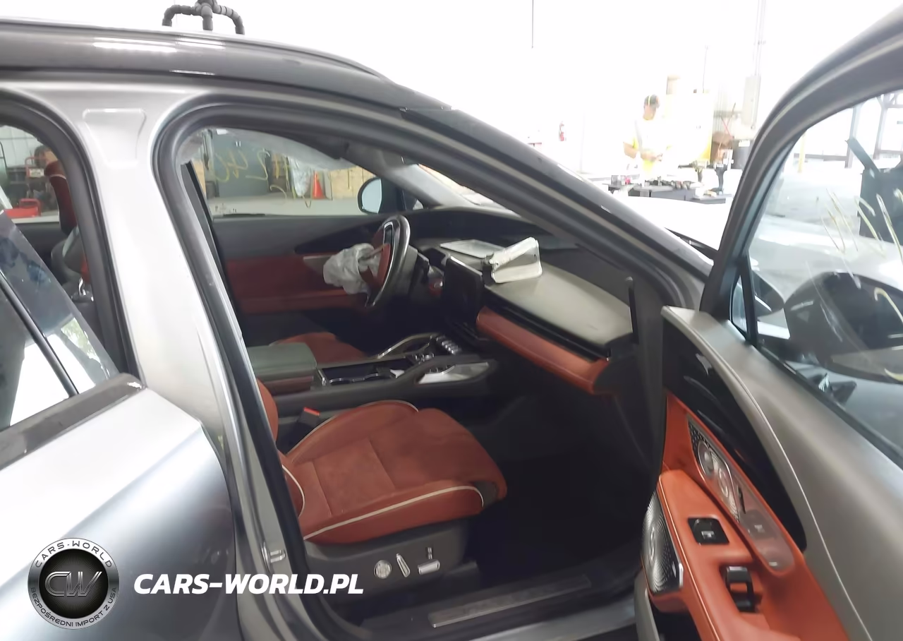 2024 Lincoln Nautilus Black Label VIN:5LMPJ9JA1RJ790352 - 5