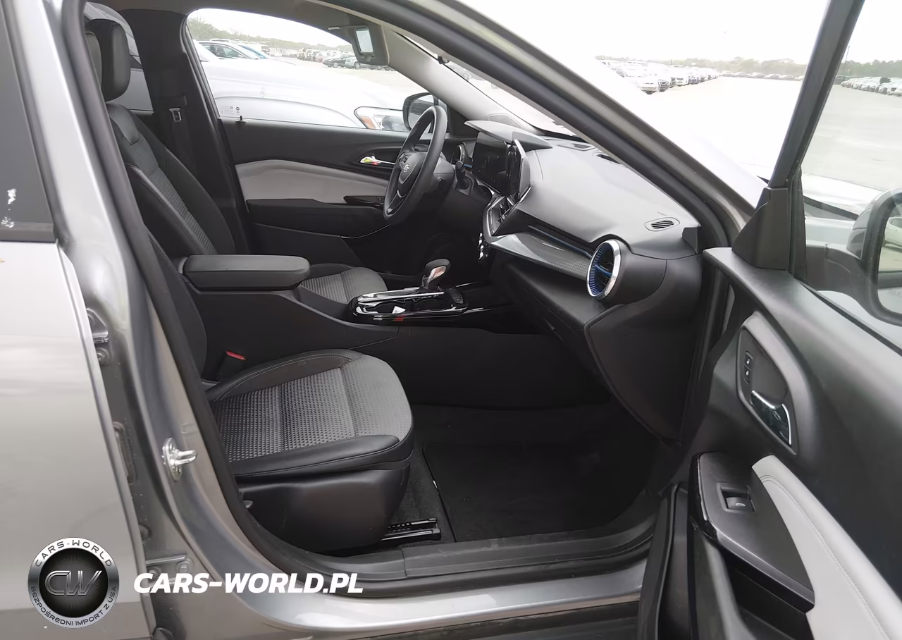 2025 Chevrolet Trax Fwd Lt VIN:KL77LHEP9SC142064 - 5