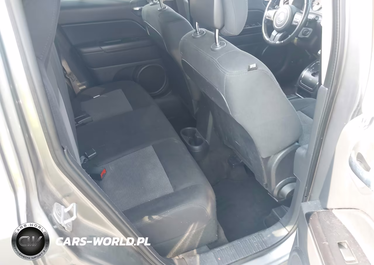 2014 Jeep Patriot Latitude VIN:1C4NJRFB9ED626307 - 8