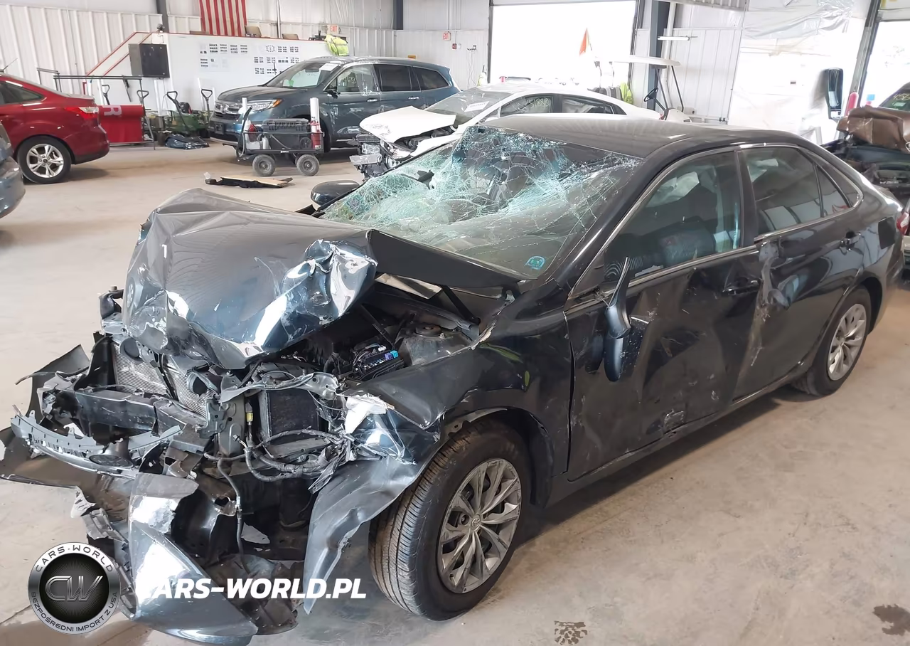 2017 Toyota Camry Le VIN:4T1BF1FK3HU347053 - 2