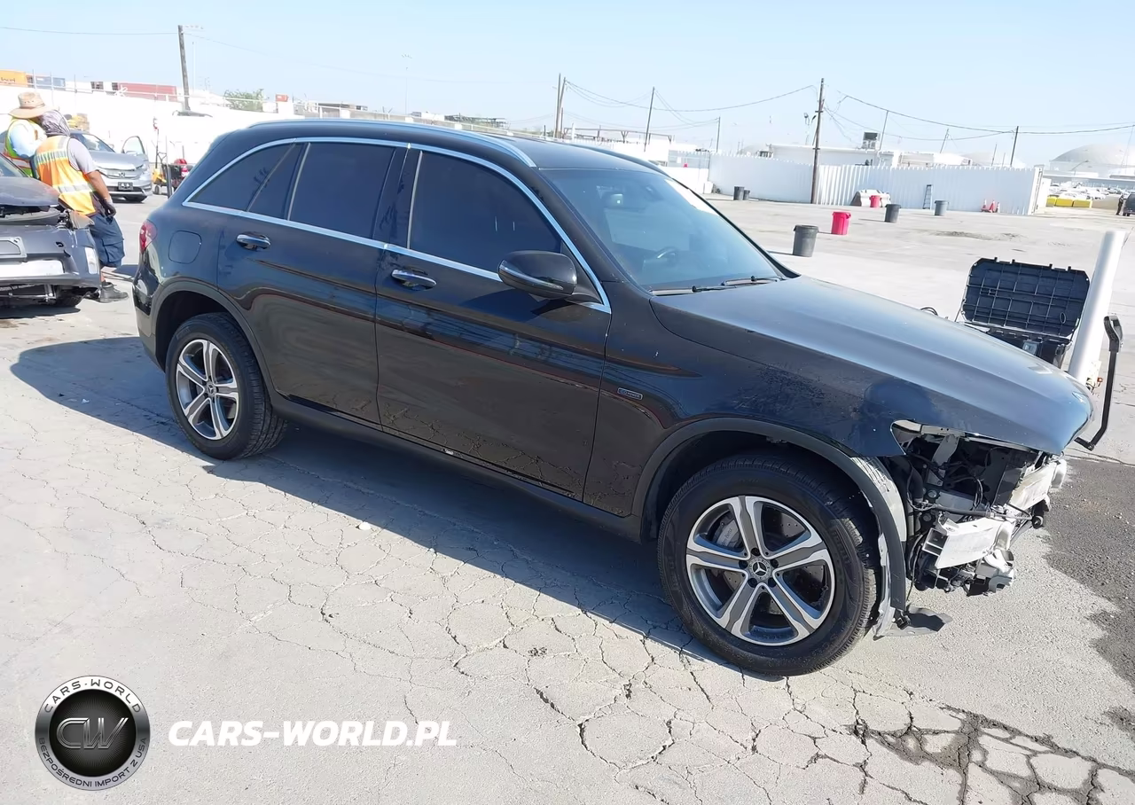 2018 Mercedes-Benz Glc 350E 4Matic