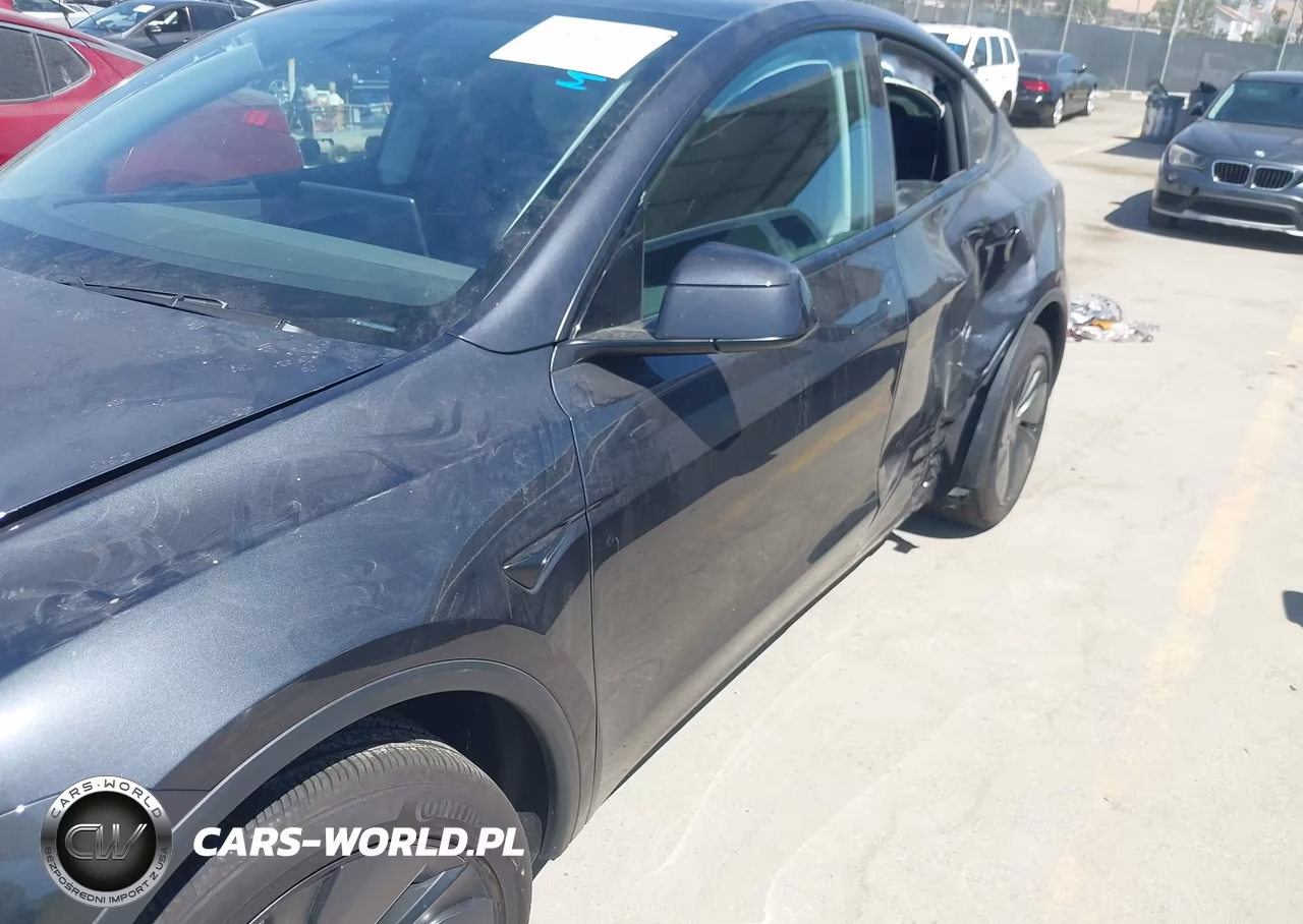 2026 Tesla Model Y Premium Rear-Wheel Drive-Rear-Wheel Drive VIN:7SAYGDED4TF432620 - 12