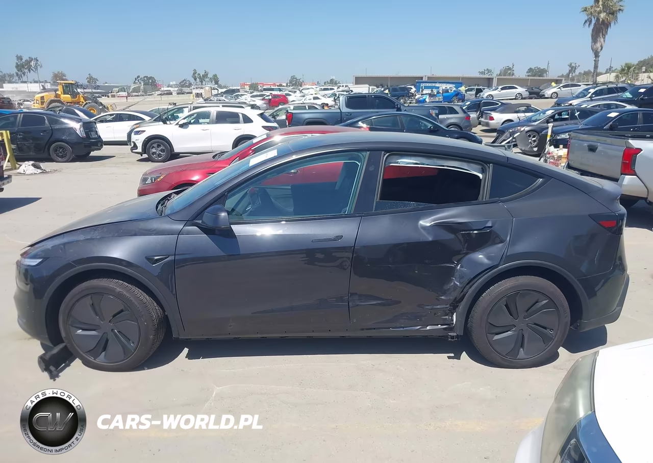 2026 Tesla Model Y Premium Rear-Wheel Drive-Rear-Wheel Drive VIN:7SAYGDED4TF432620 - 18