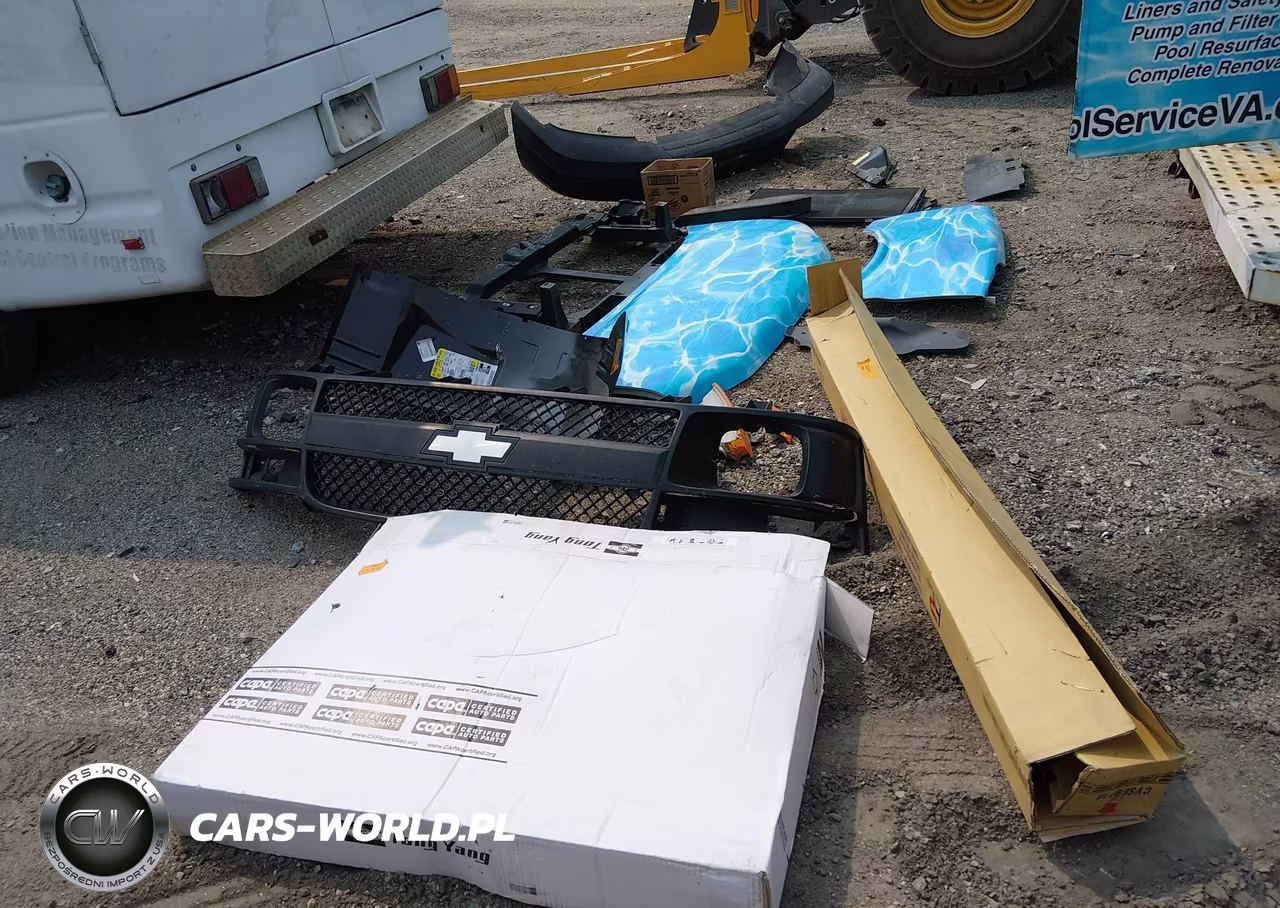 2008 Chevrolet Express Cutaway Work Van VIN:1GBHG31K781195914 - 15