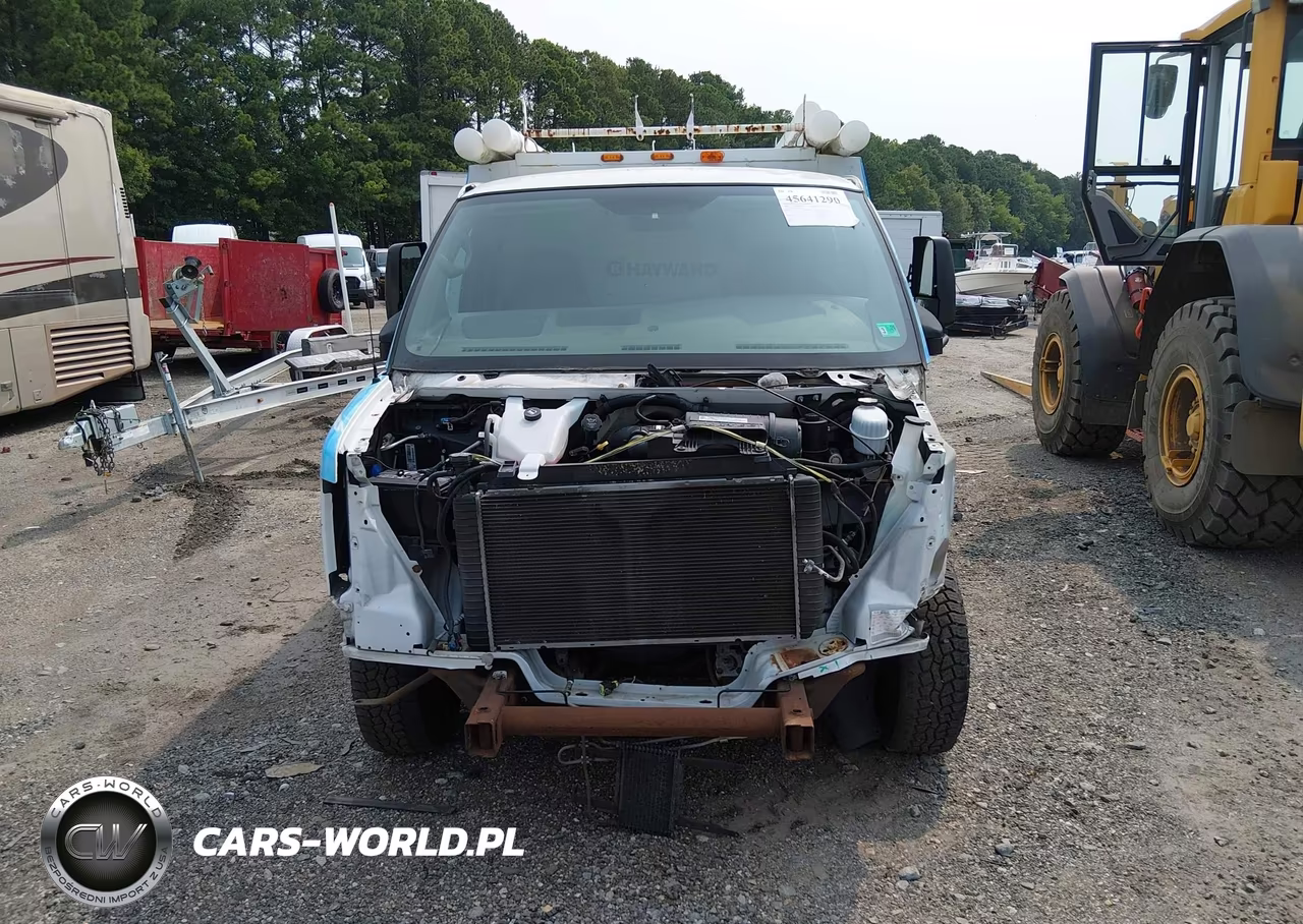 2008 Chevrolet Express Cutaway Work Van VIN:1GBHG31K781195914 - 16