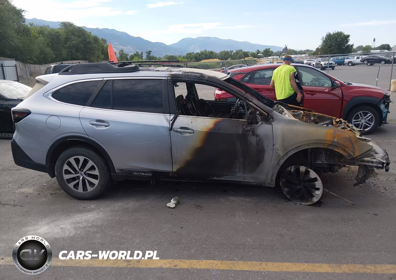 2021 Subaru Outback Premium VIN:4S4BTACCXM3166389 - 12
