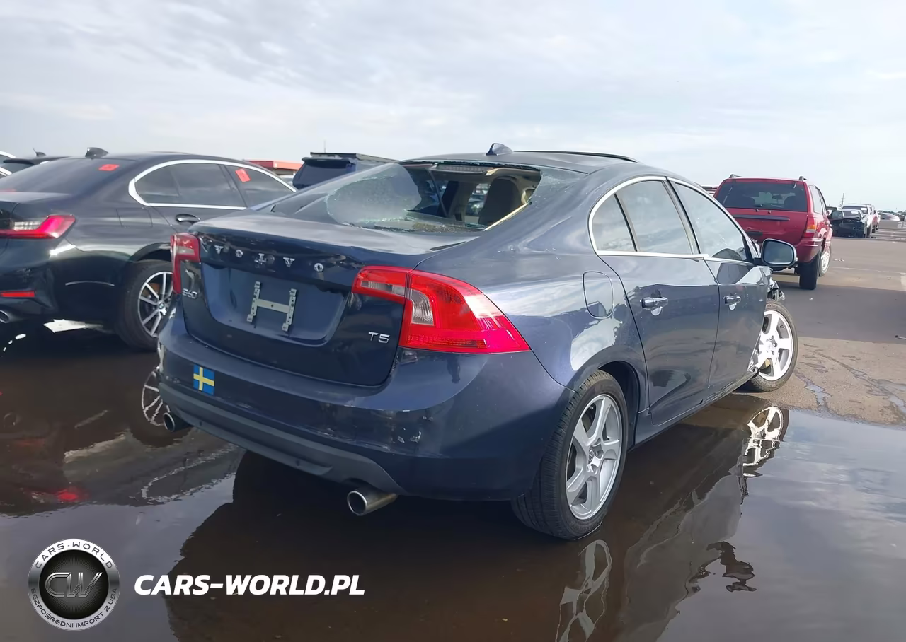 2013 Volvo S60 T5 Platinum VIN:YV1612FS5D1222393 - 4
