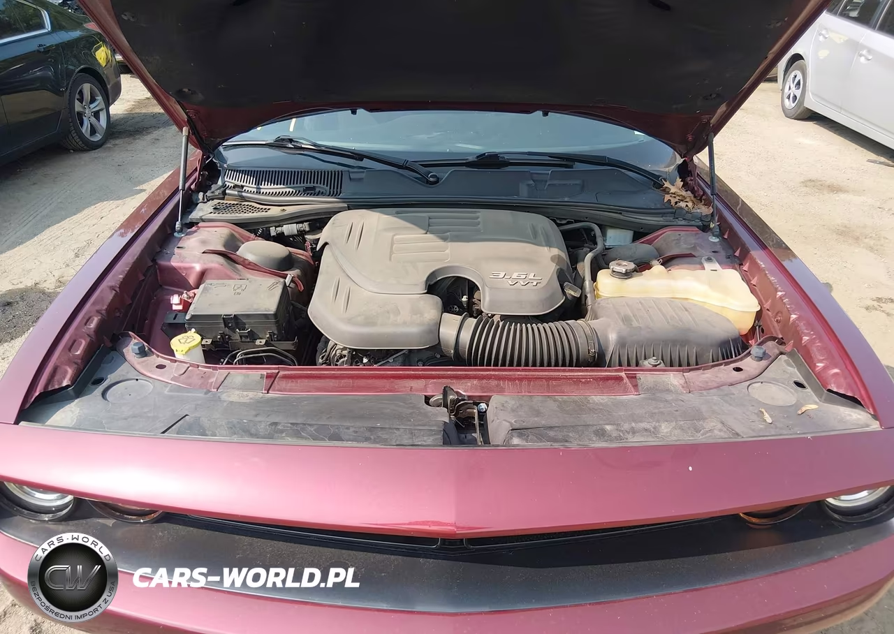 2019 Dodge Challenger Sxt VIN:2C3CDZAGXKH683152 - 10