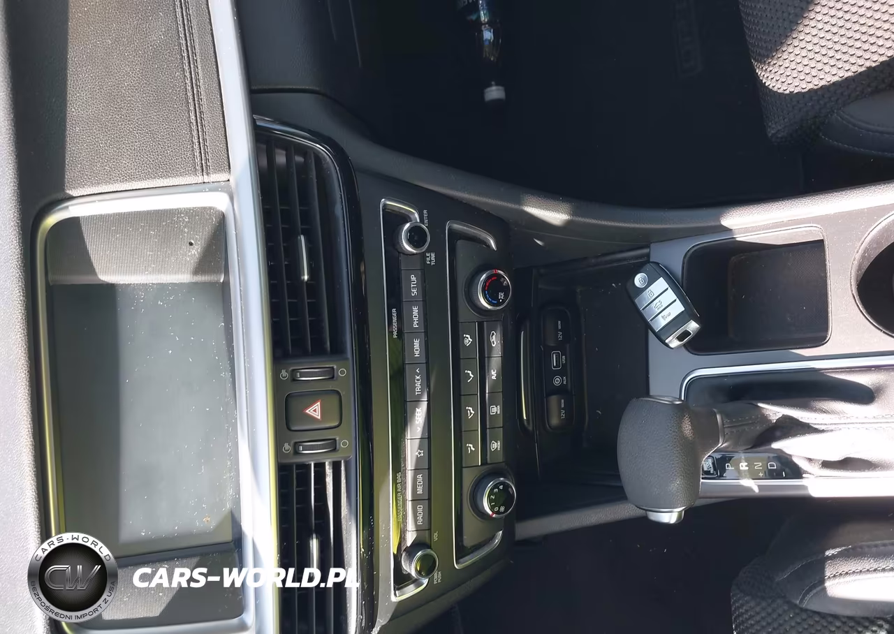 2020 Kia Optima S VIN:5XXGT4L39LG405540 - 11