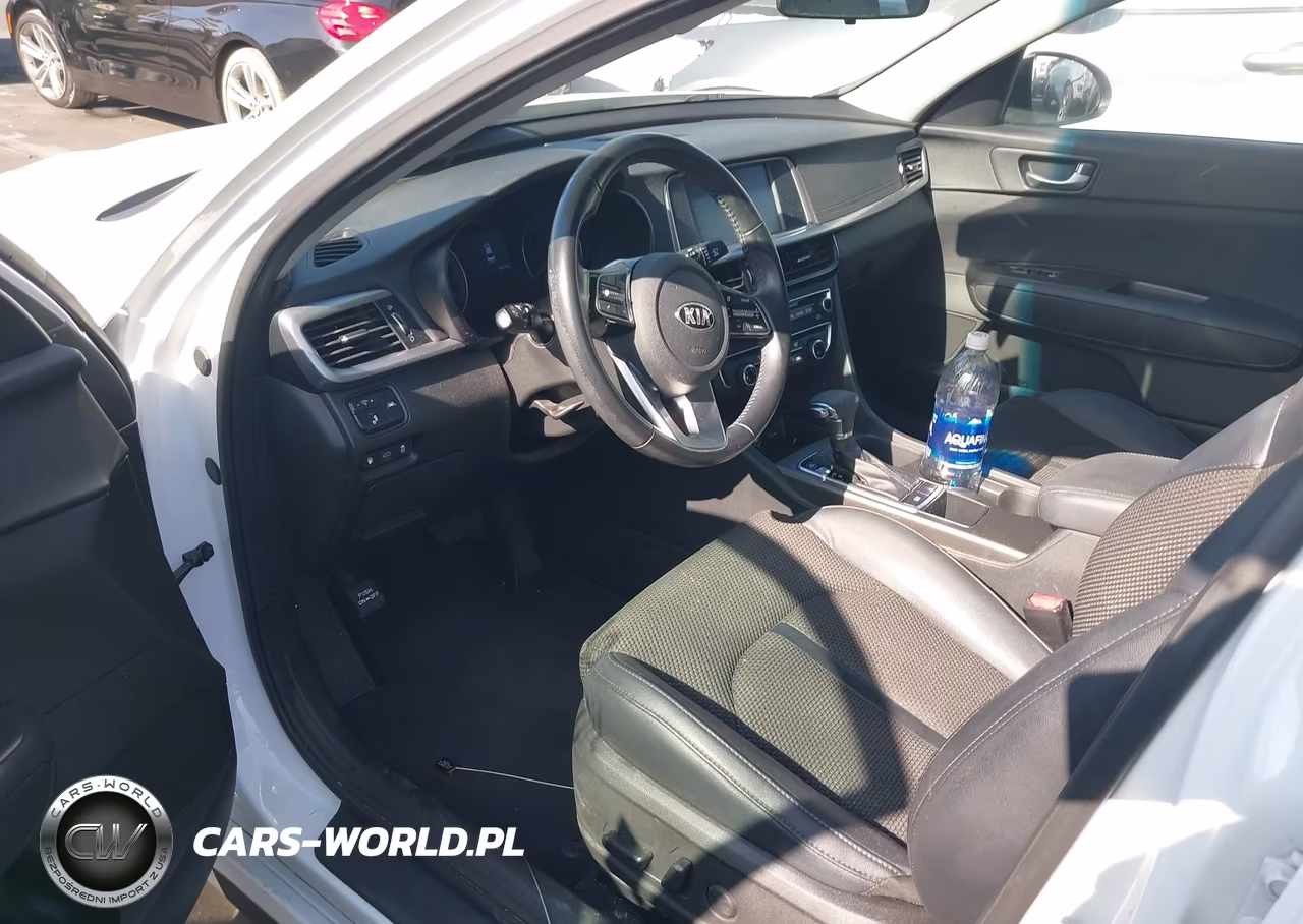 2020 Kia Optima S VIN:5XXGT4L39LG405540 - 20