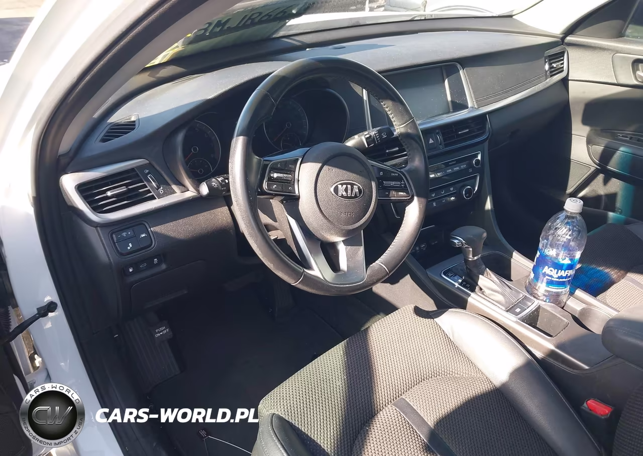 2020 Kia Optima S VIN:5XXGT4L39LG405540 - 22
