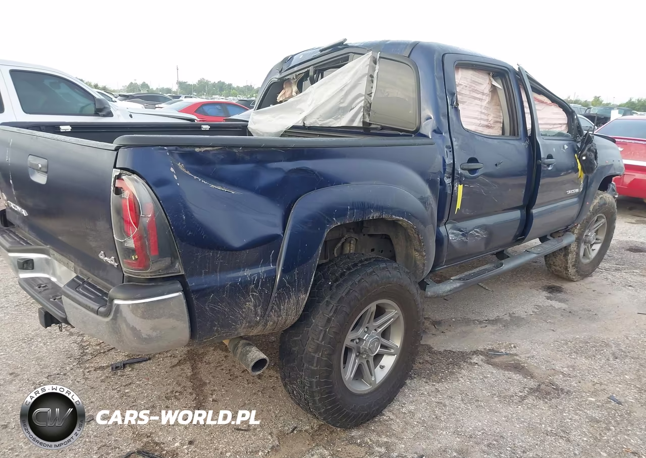 2013 Toyota Tacoma Base V6 VIN:5TFLU4EN9DX056318 - 4