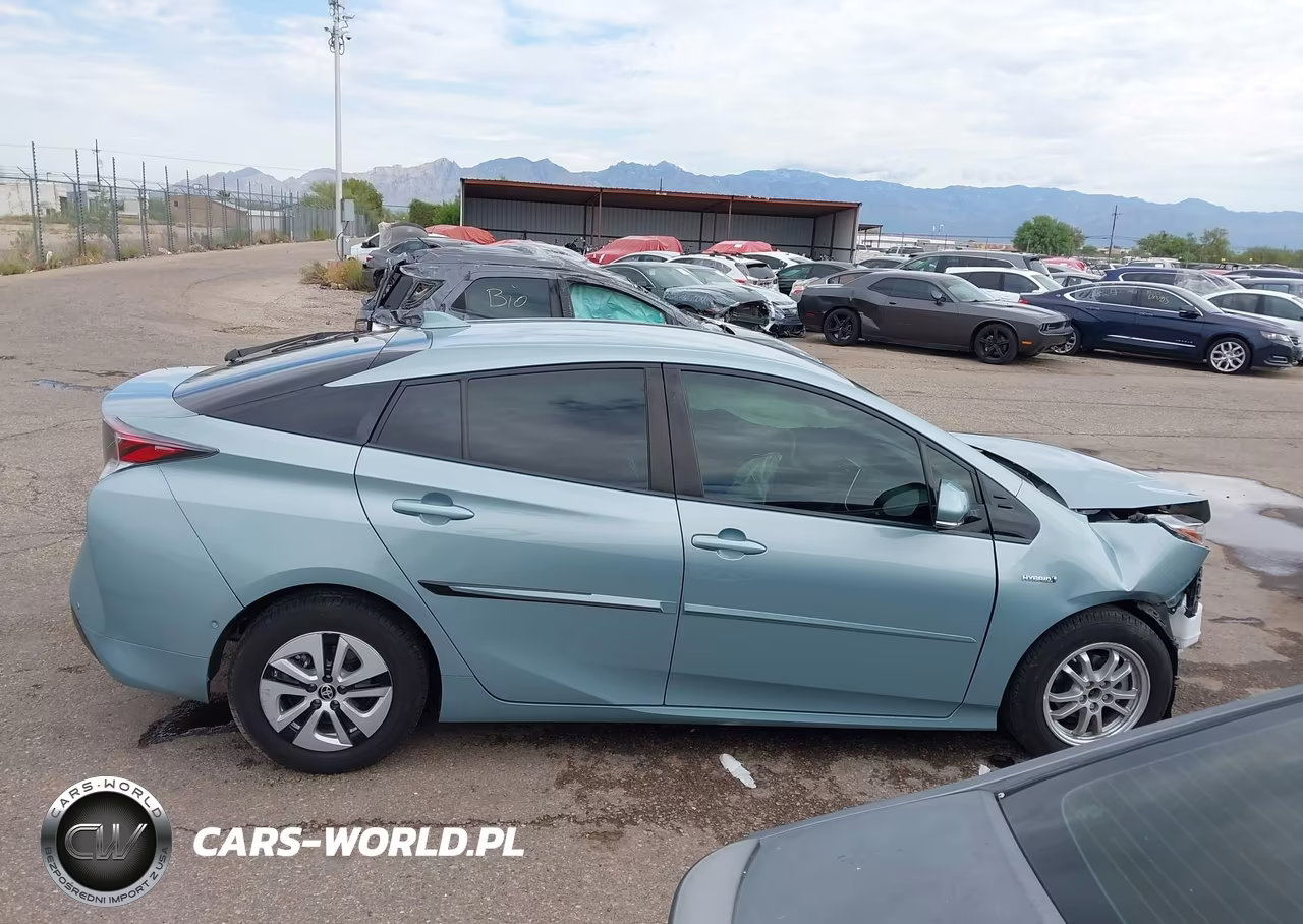 2018 Toyota Prius Two VIN:JTDKBRFU9J3583895 - 14