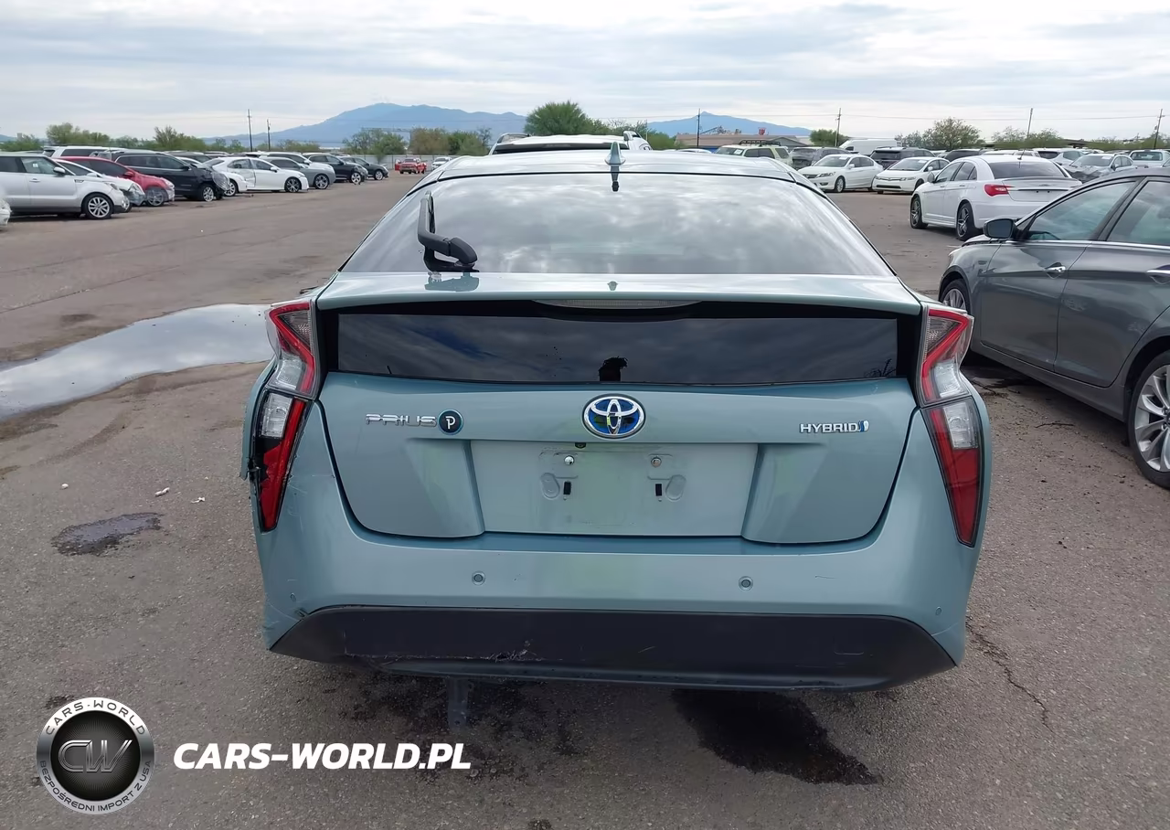 2018 Toyota Prius Two VIN:JTDKBRFU9J3583895 - 17