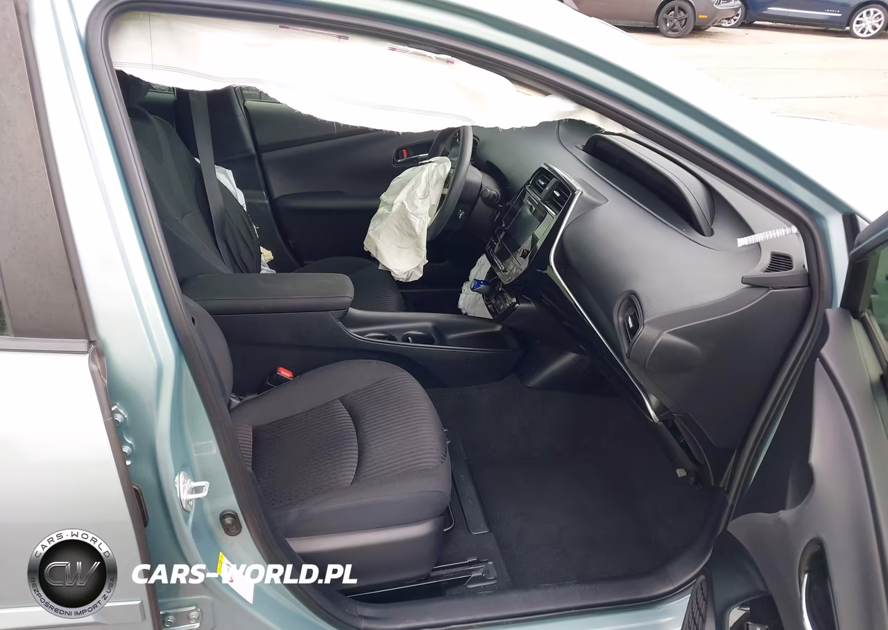 2018 Toyota Prius Two VIN:JTDKBRFU9J3583895 - 5