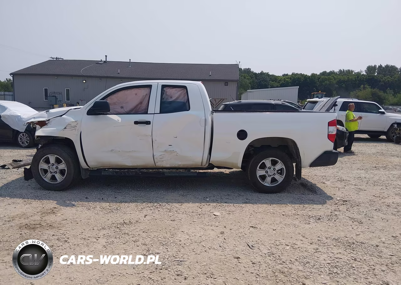 2017 Toyota Tundra Sr 4.6L V8 VIN:5TFRM5F15HX111820 - 13