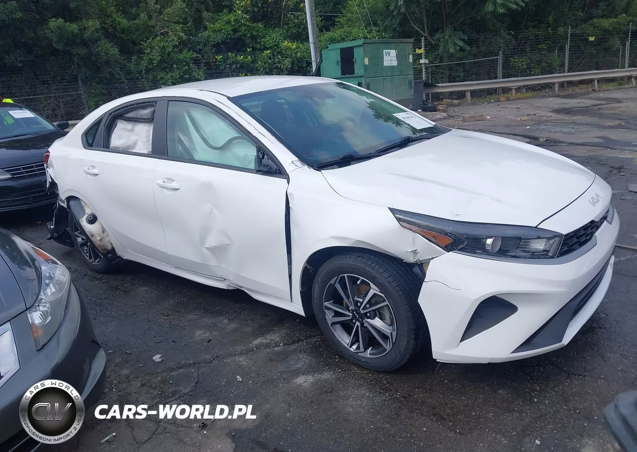 2022 Kia Forte Lxs