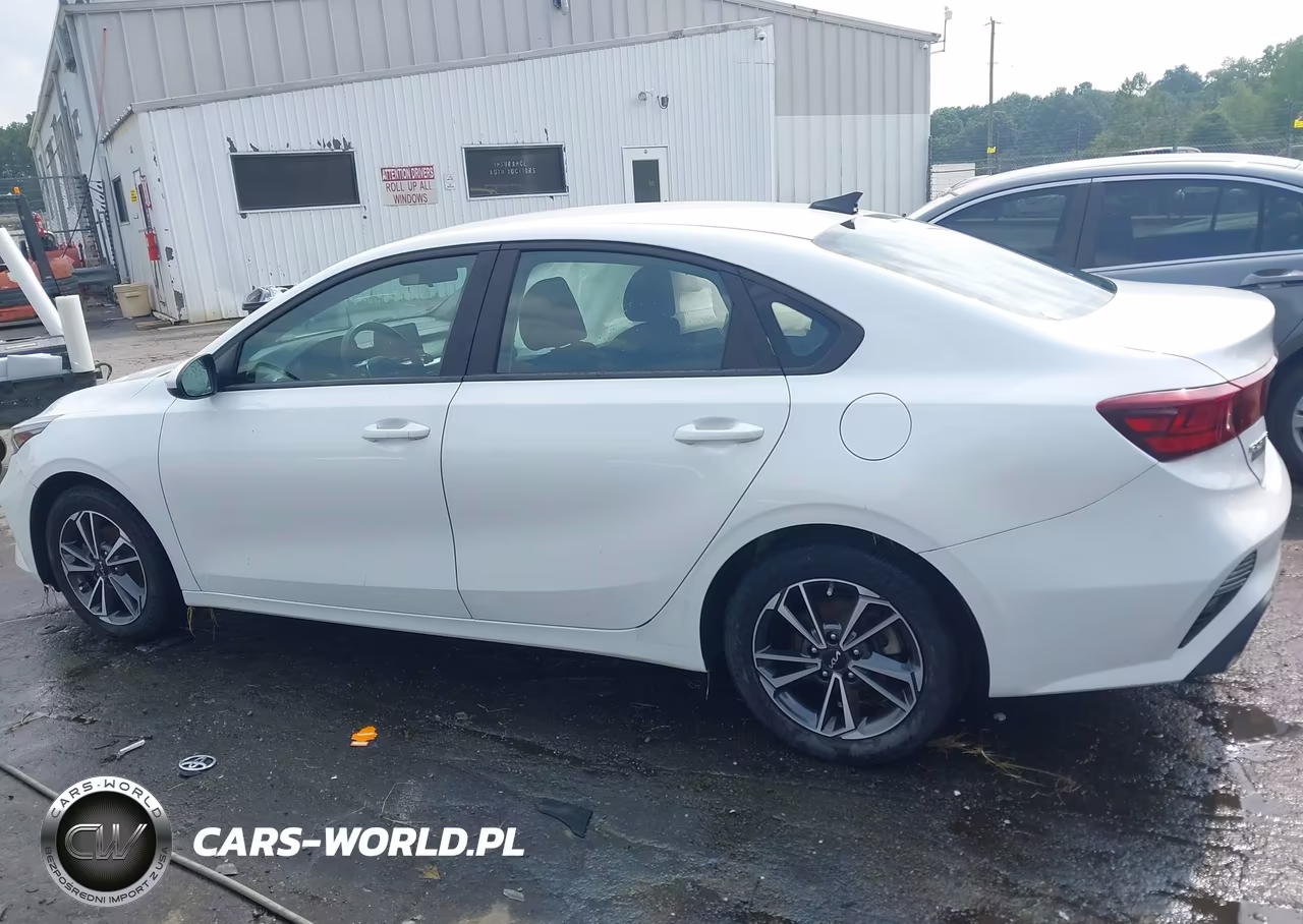 2022 Kia Forte Lxs VIN:3KPF24AD1NE431863 - 14