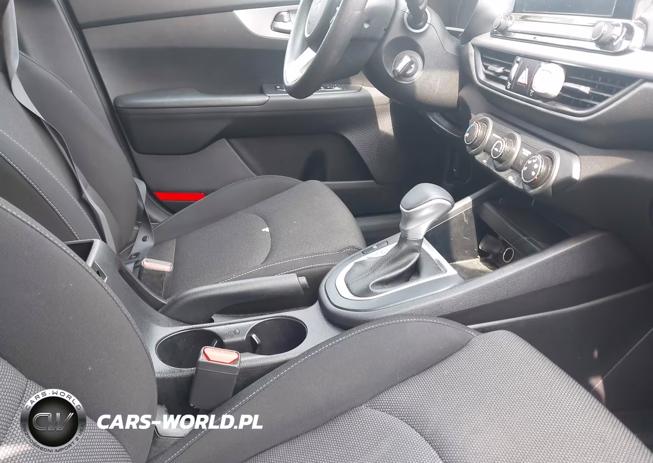 2022 Kia Forte Lxs VIN:3KPF24AD1NE431863 - 5