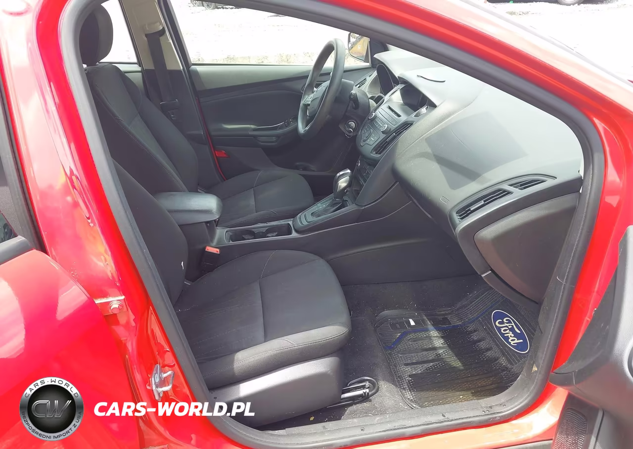 2015 Ford Focus Se VIN:1FADP3K24FL302272 - 5