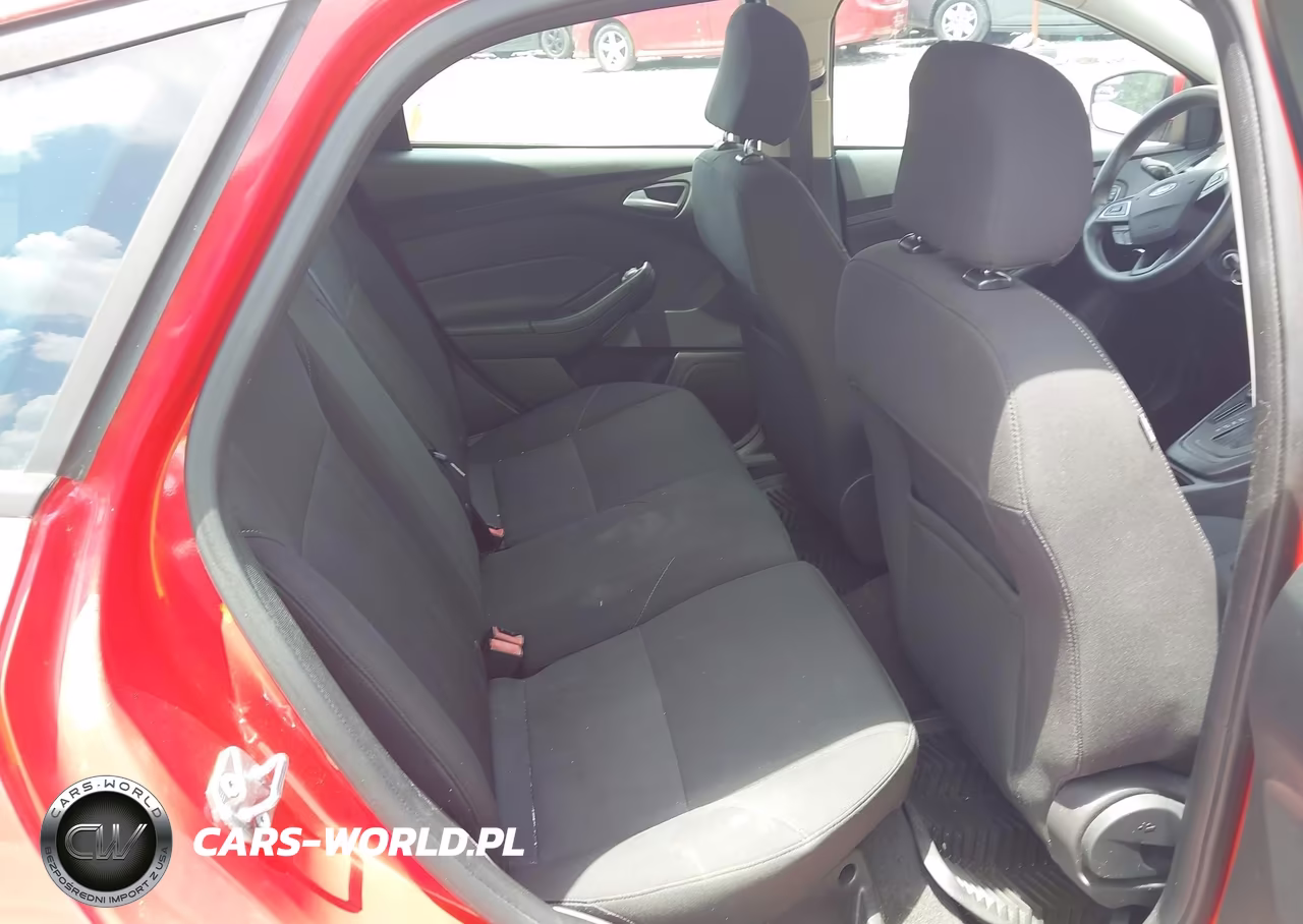 2015 Ford Focus Se VIN:1FADP3K24FL302272 - 8