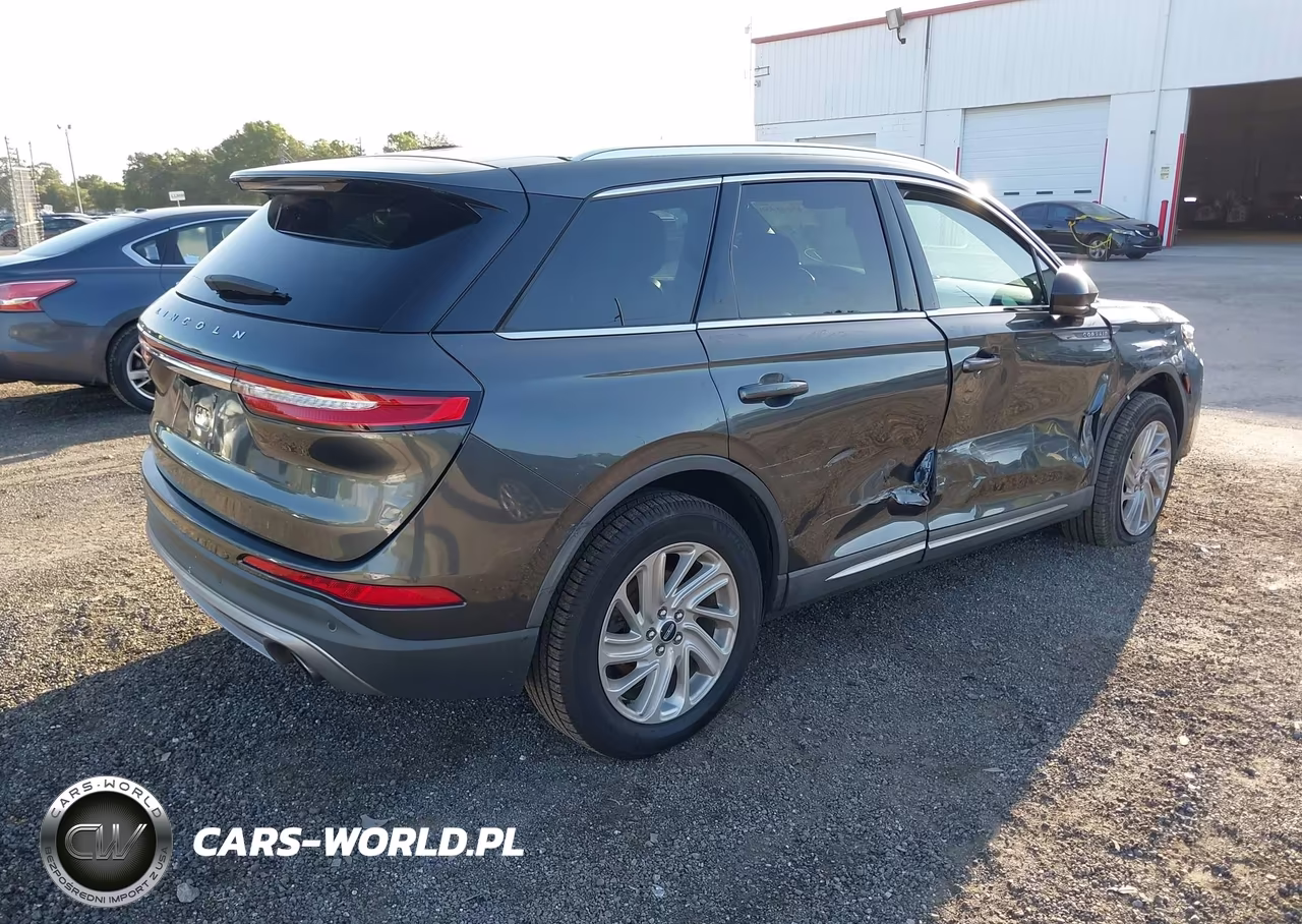 2020 Lincoln Corsair Standard VIN:5LMCJ1C98LUL16228 - 4