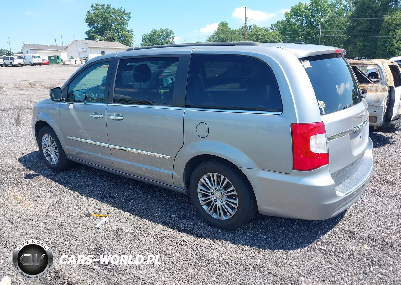 2013 Chrysler Town & Country Touring-L VIN:2C4RC1CG0DR590130 - 3