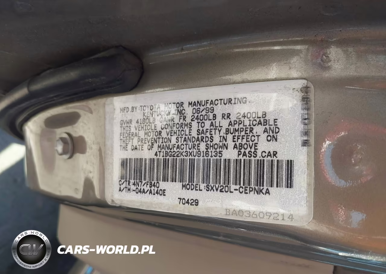 1999 Toyota Camry Le VIN:4T1BG22K3XU916135 - 9