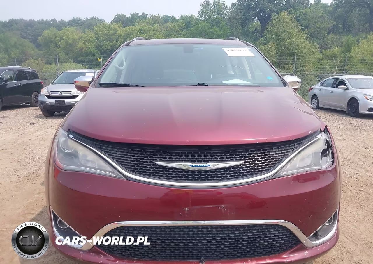 2018 Chrysler Pacifica Limited VIN:2C4RC1GG1JR269073 - 12