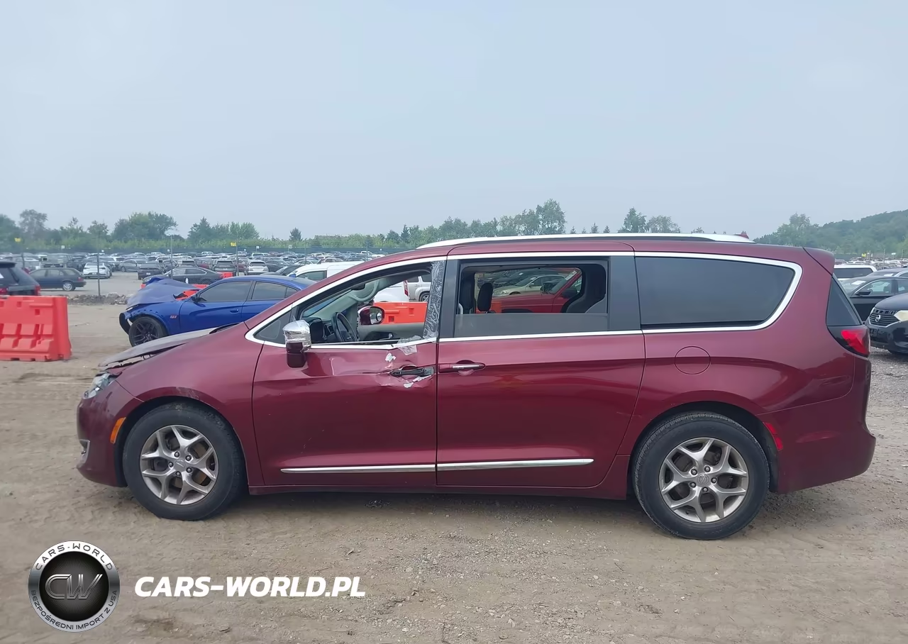 2018 Chrysler Pacifica Limited VIN:2C4RC1GG1JR269073 - 14