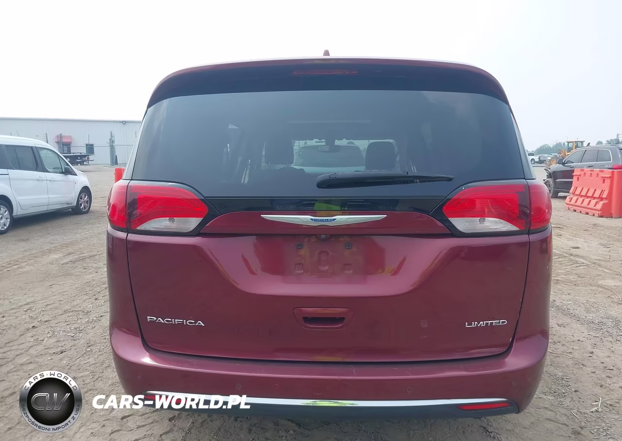 2018 Chrysler Pacifica Limited VIN:2C4RC1GG1JR269073 - 16