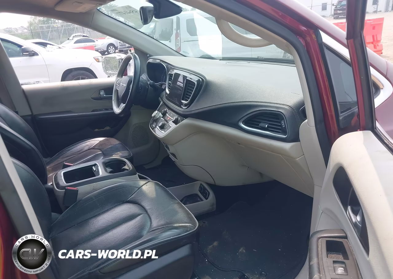 2018 Chrysler Pacifica Limited VIN:2C4RC1GG1JR269073 - 5