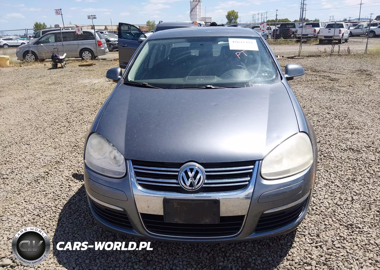 2010 Volkswagen Jetta S VIN:3VWJZ7AJ2AM018764 - 6