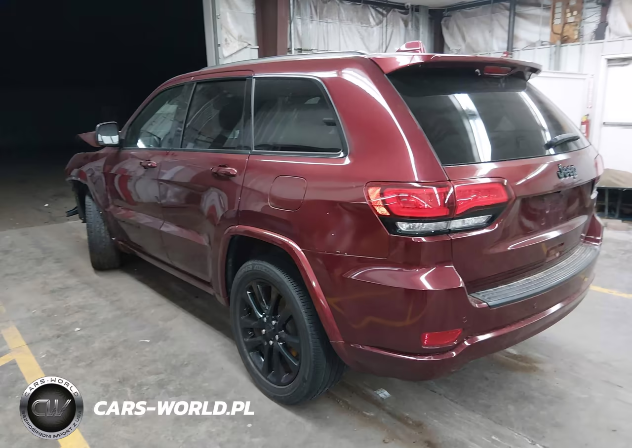 2018 Jeep Grand Cherokee Altitude 4X2 VIN:1C4RJEAG5JC512706 - 3