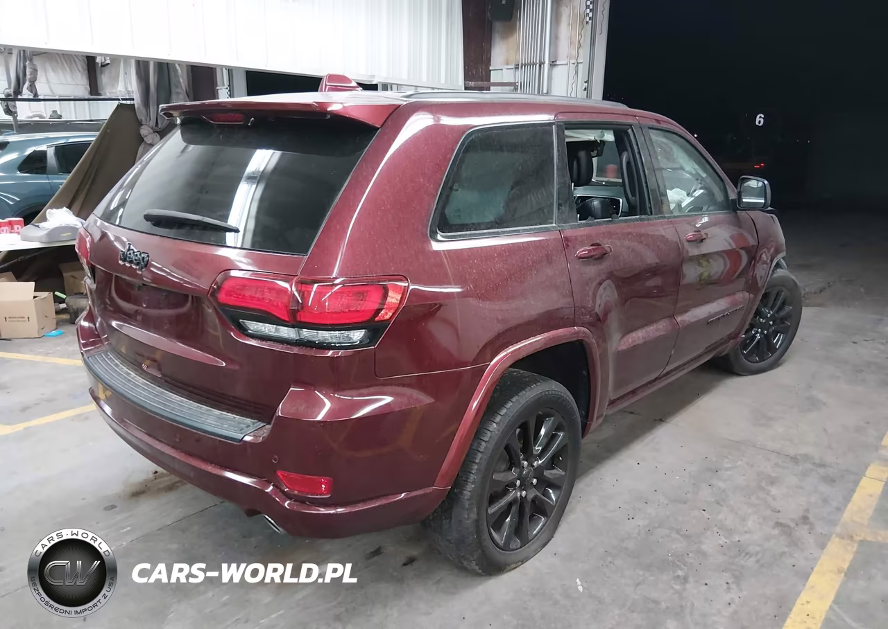 2018 Jeep Grand Cherokee Altitude 4X2 VIN:1C4RJEAG5JC512706 - 4