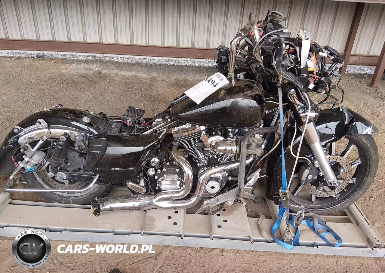2011 Harley-Davidson Flhx VIN:1HD1KBM17BB636403 - 13