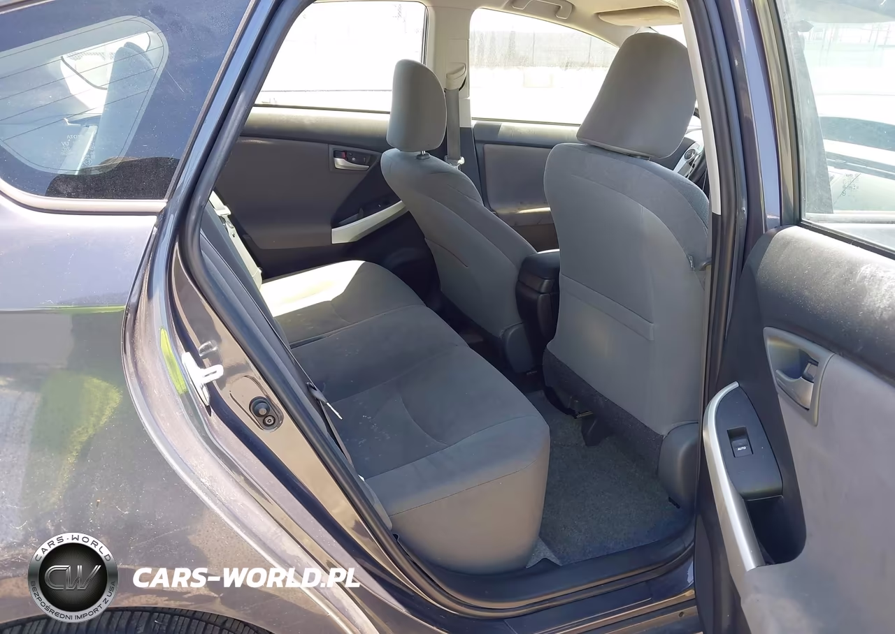 2014 Toyota Prius Two VIN:JTDKN3DU2E1742605 - 8