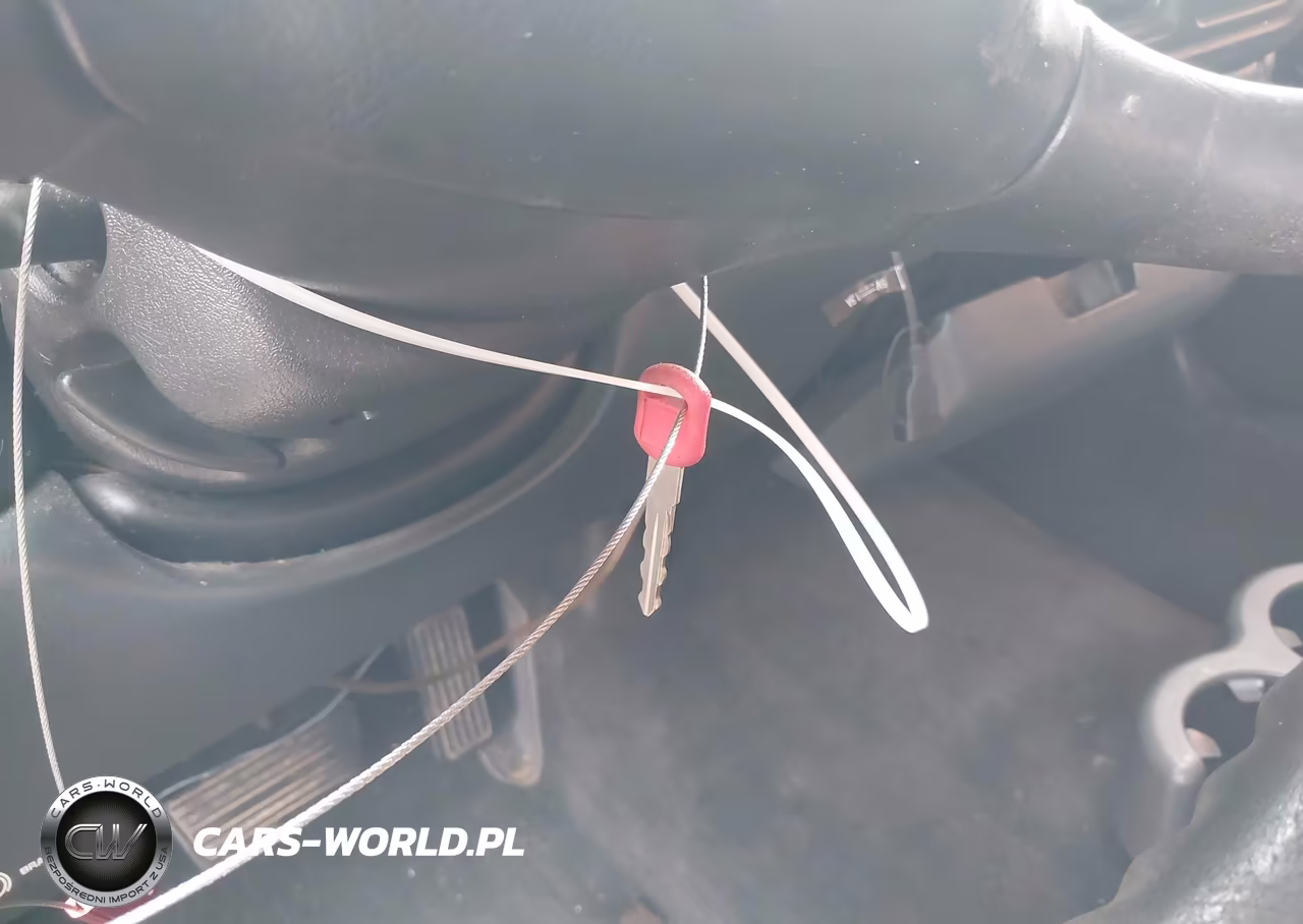 2000 Chevrolet Silverado 1500 VIN:1GCEC14W9YZ199753 - 11