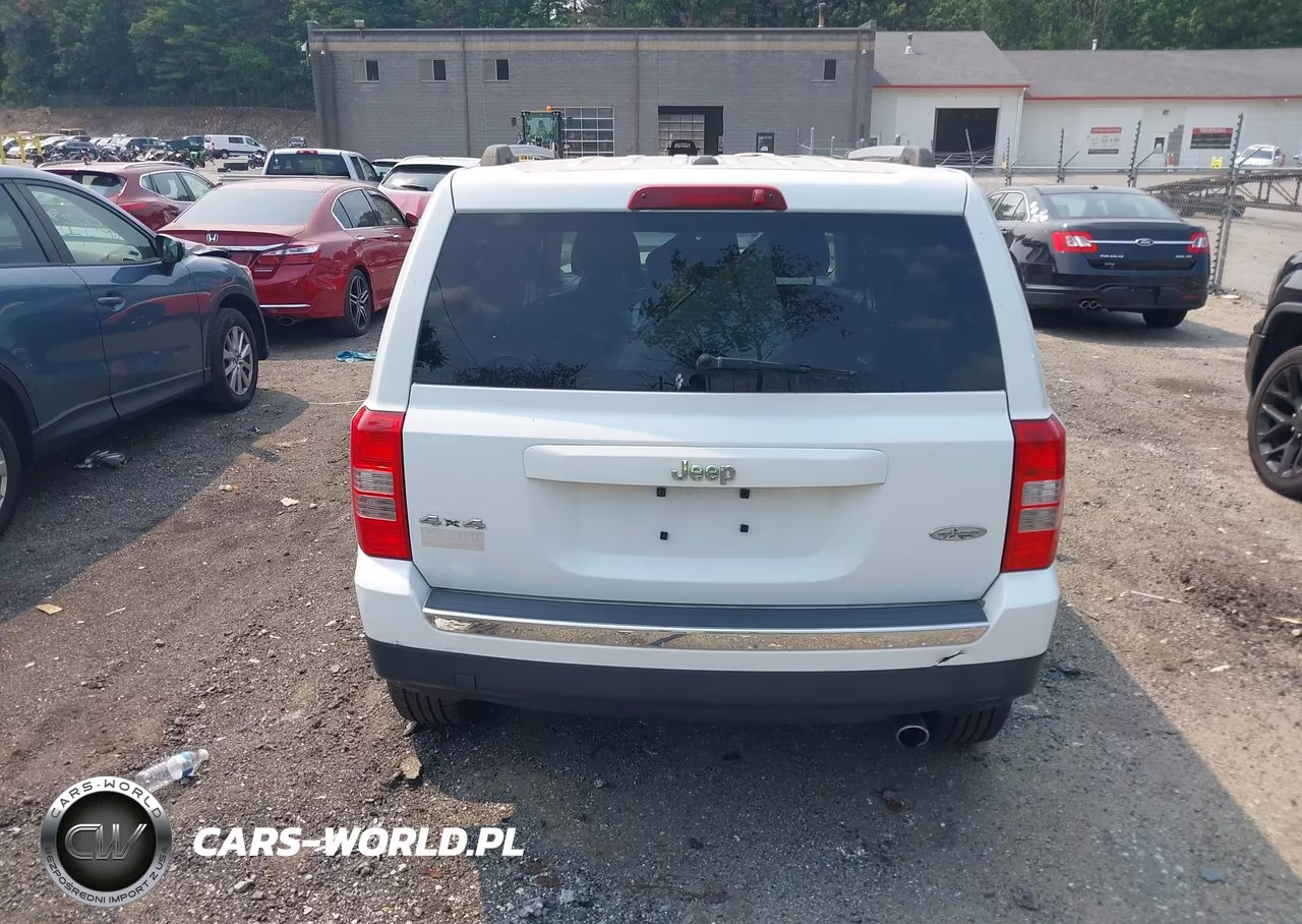2016 Jeep Patriot High Altitude Edition VIN:1C4NJRFB6GD768388 - 16