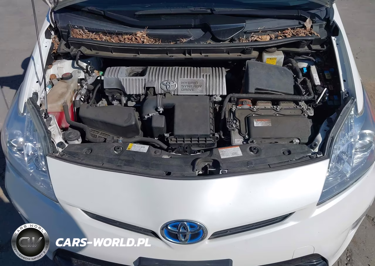 2015 Toyota Prius Two VIN:JTDKN3DU1F0470295 - 10