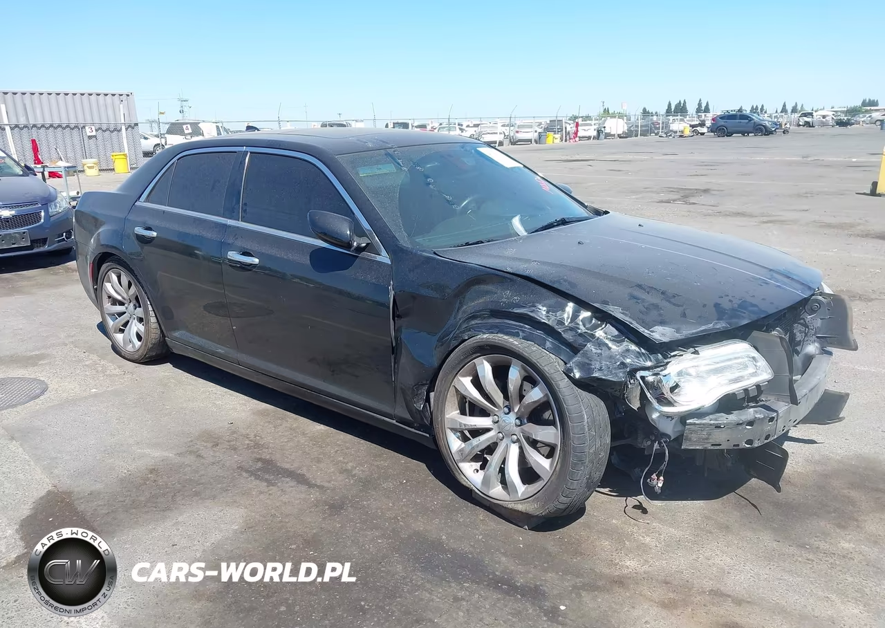 2015 Chrysler 300C Platinum – zdjęcie 1 z 17