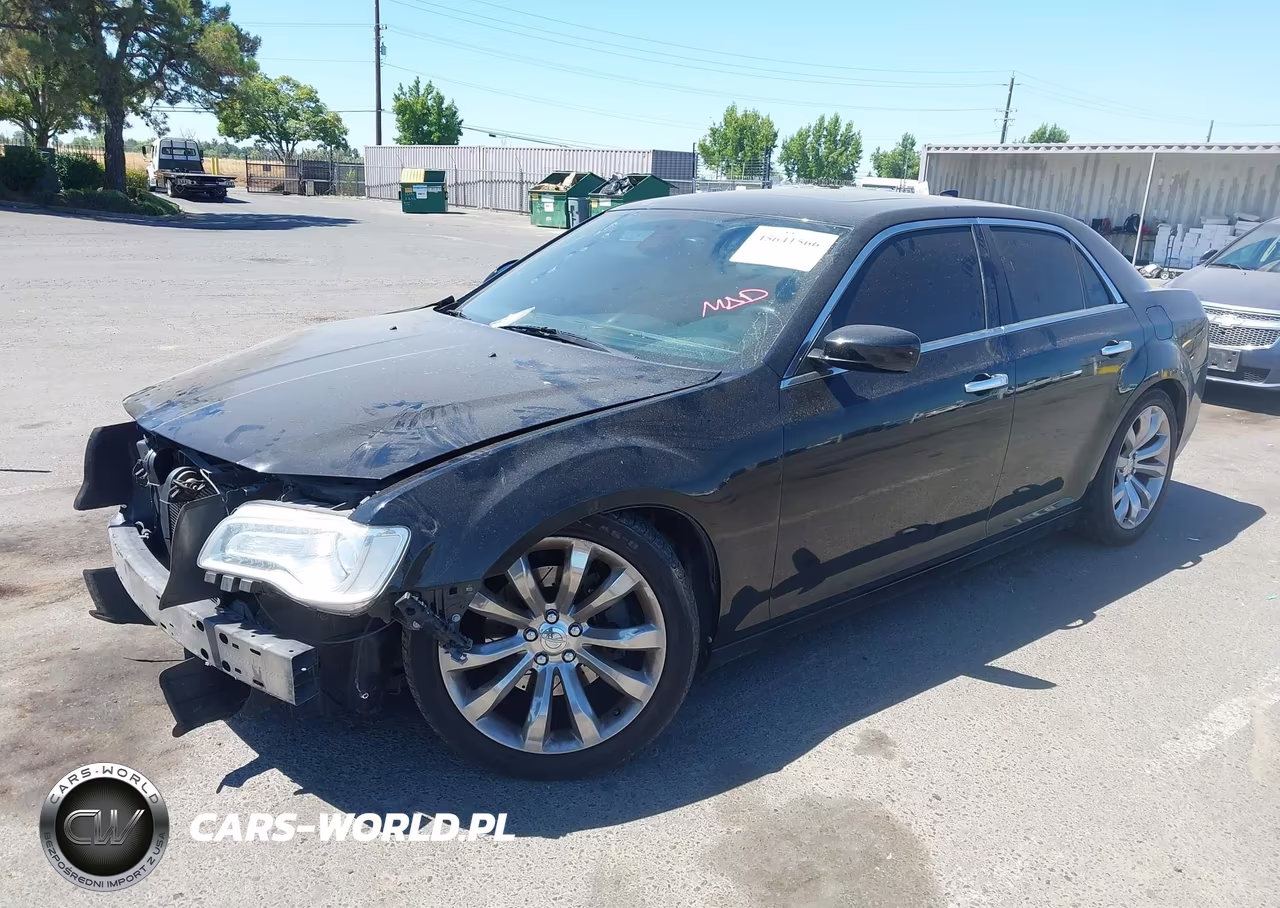 2015 Chrysler 300C Platinum VIN:2C3CCAPT5FH743627 - 2
