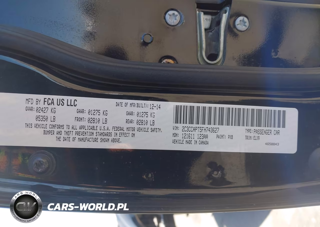 2015 Chrysler 300C Platinum VIN:2C3CCAPT5FH743627 - 9