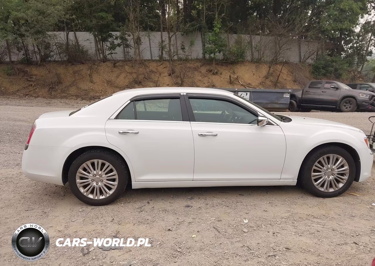 2013 Chrysler 300C Awd VIN:2C3CCAKT1DH508792 - 13