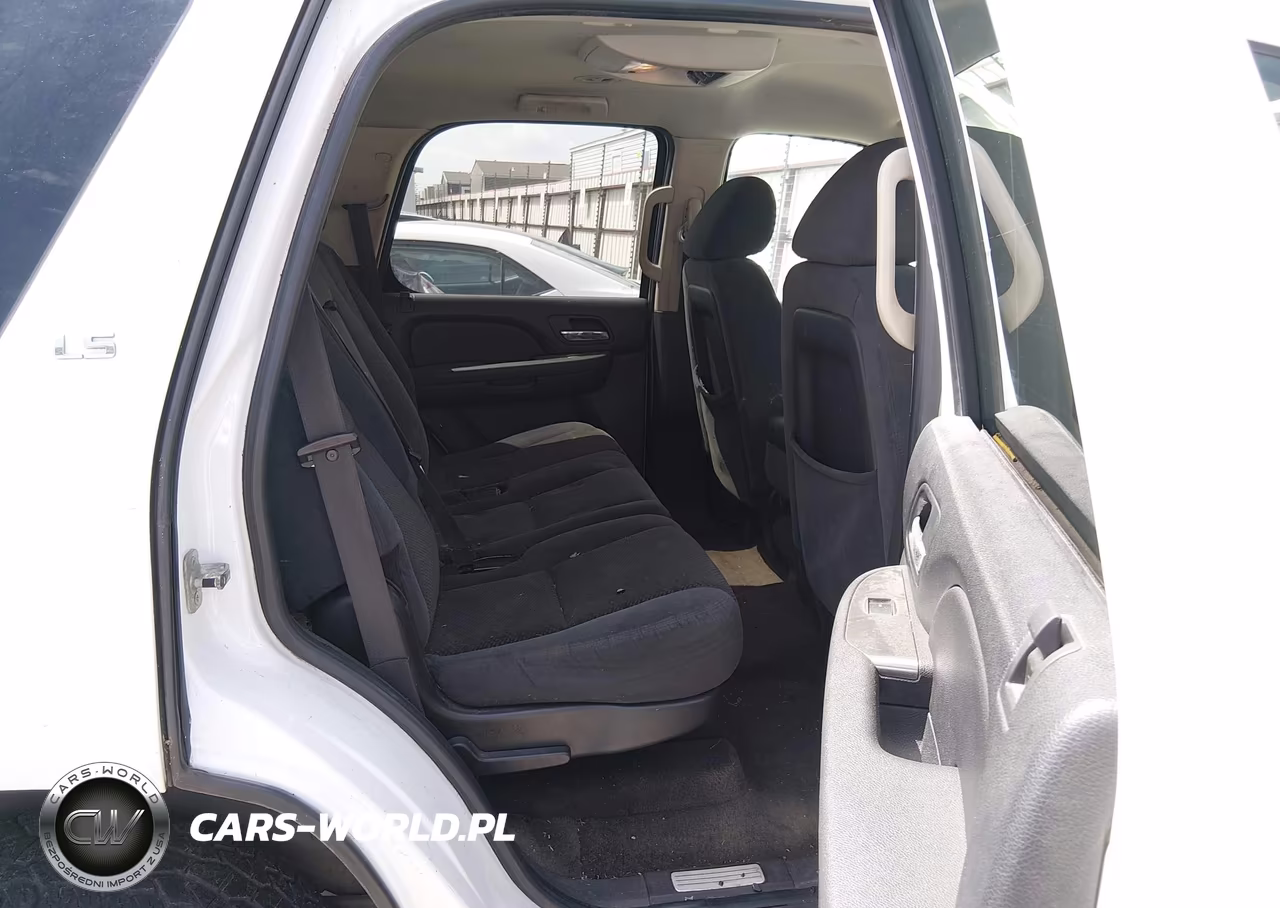 2007 Chevrolet Tahoe Ls VIN:1GNFC13087R408861 - 8