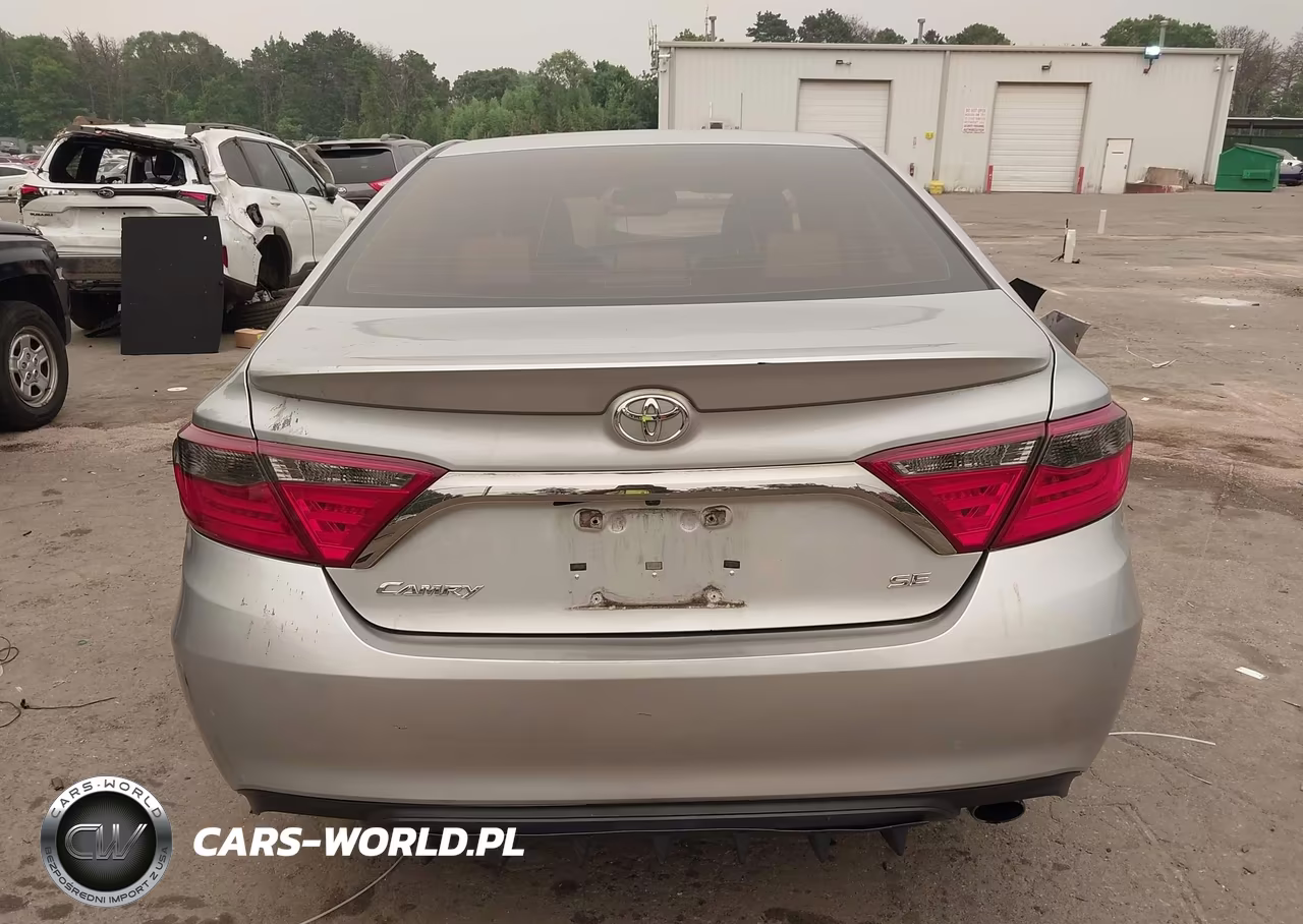 2016 Toyota Camry Se VIN:4T1BF1FK3GU240776 - 17